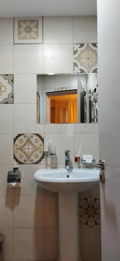 Vere Corner Hotel Tiflis Exterior foto